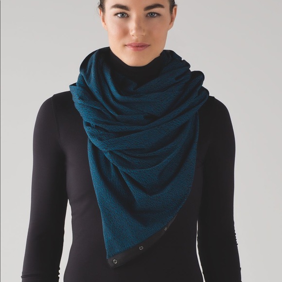 Lululemon vinyasa scarf